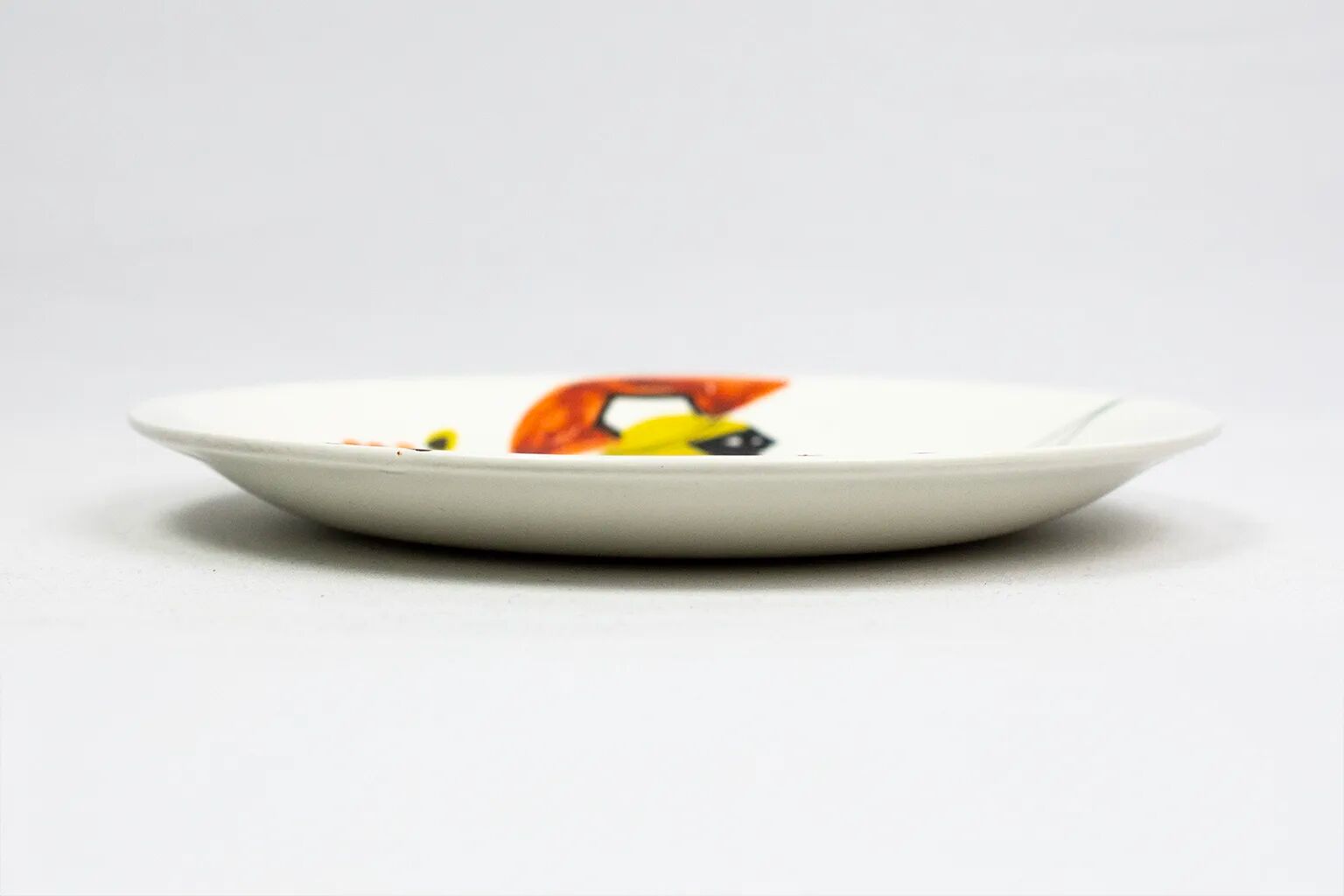Assiette au guerrier antique — Roger Capron, Vallauris, vers 1955–1960