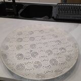 Patterned metal tray