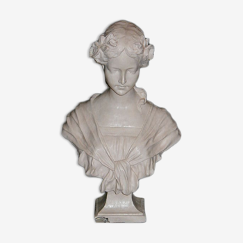 Bust of a woman art nouveau marianne style, beige patina very light