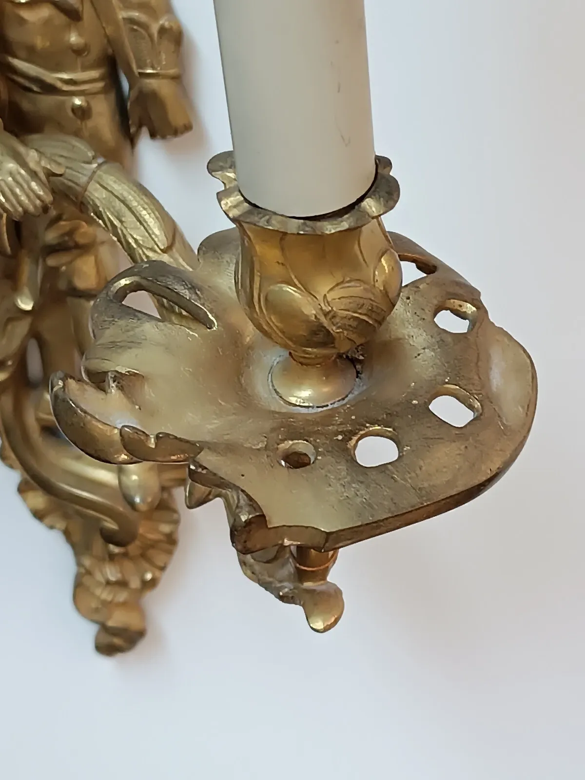 Pair of Régence style wall sconces in gilded bronze