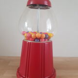Candy dispenser