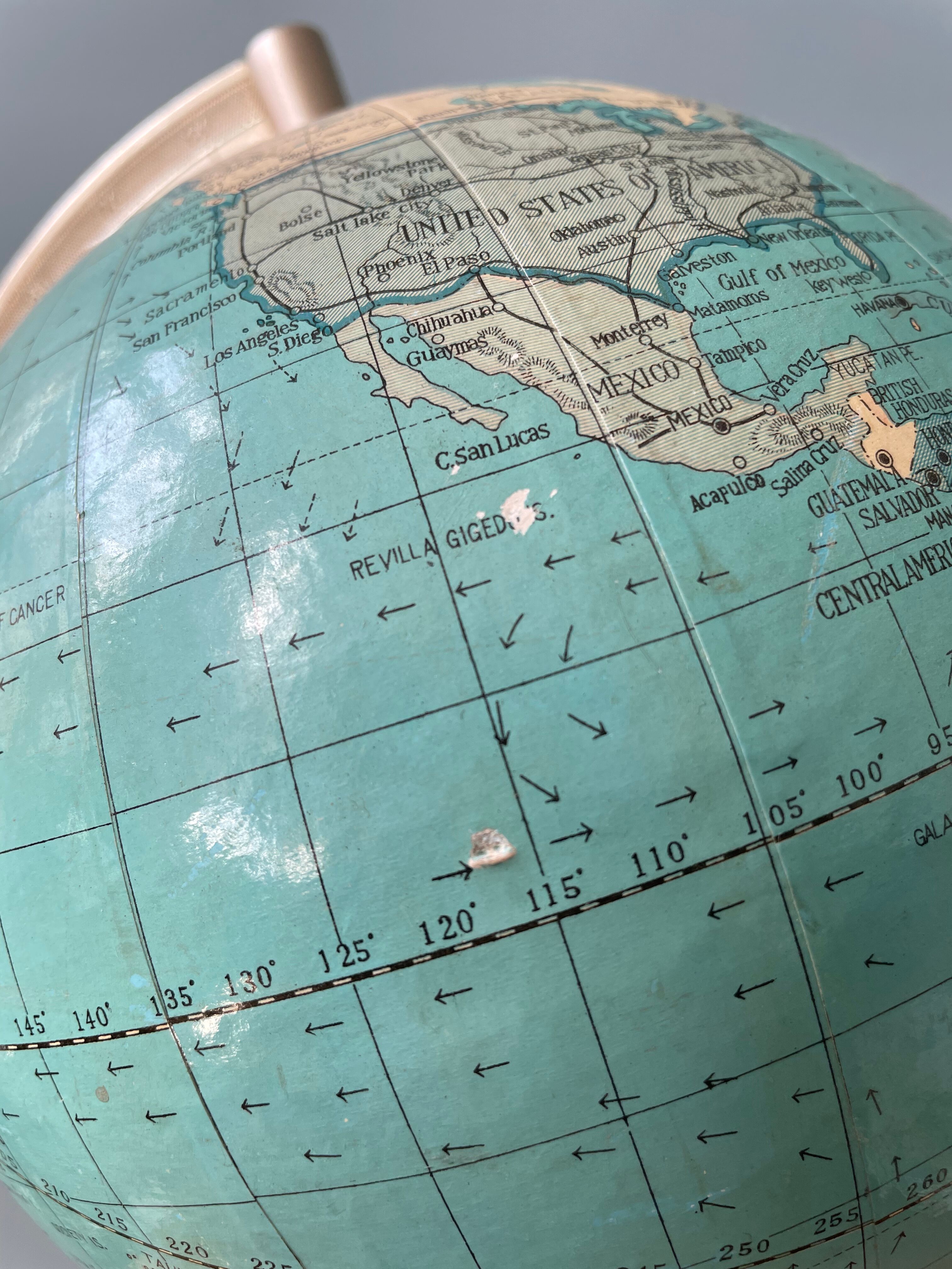 Globe terrestre vintage KED