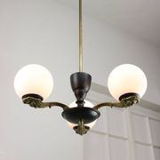 Lustre Art Déco en laiton et opaline, 1930
