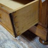 Antique Biedermeier style walnut wardrobe – Gendarme hat pediment