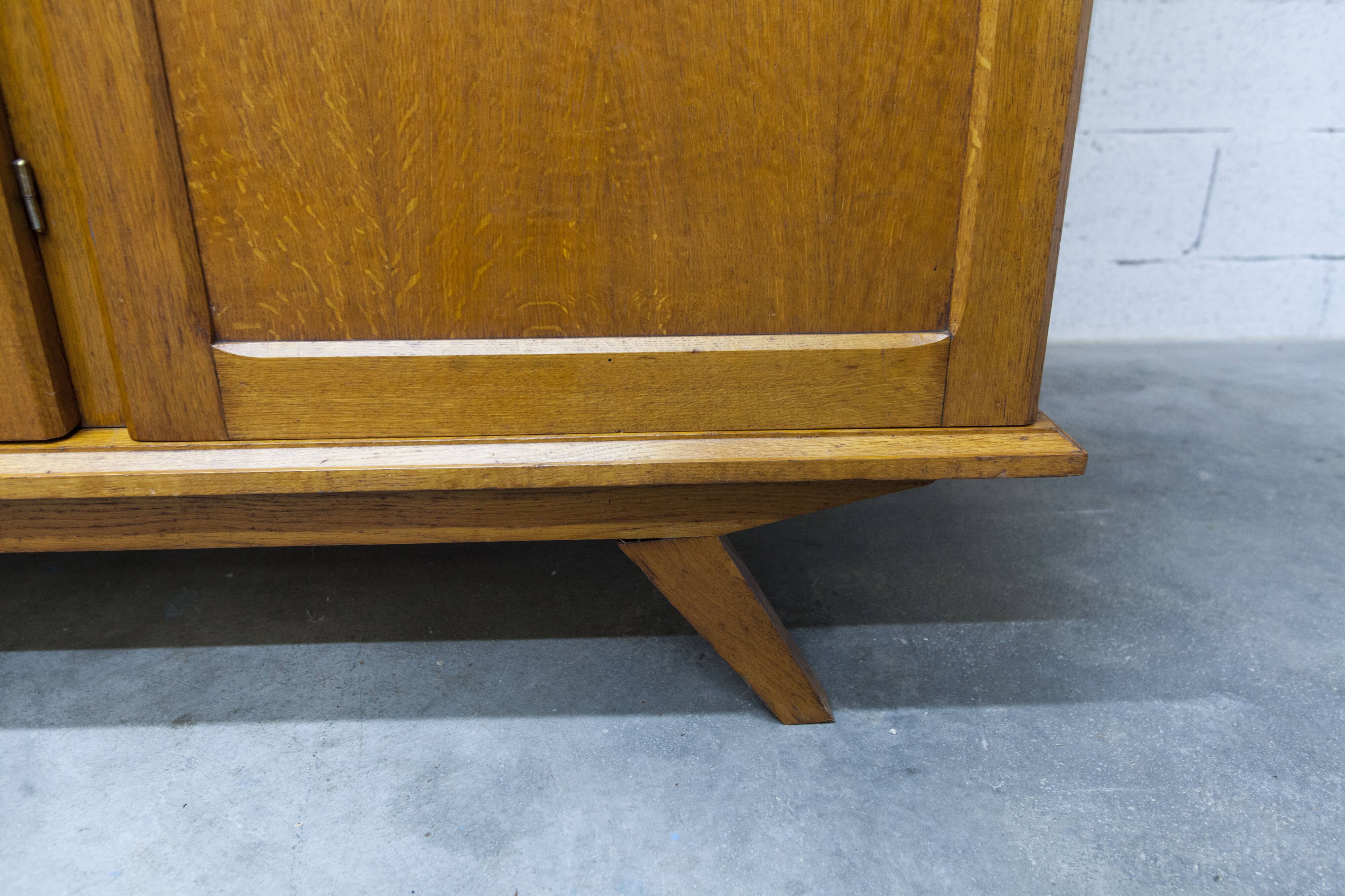 French wardrobe with tapered legs, 3 doors, 120cm hanging rail, new.