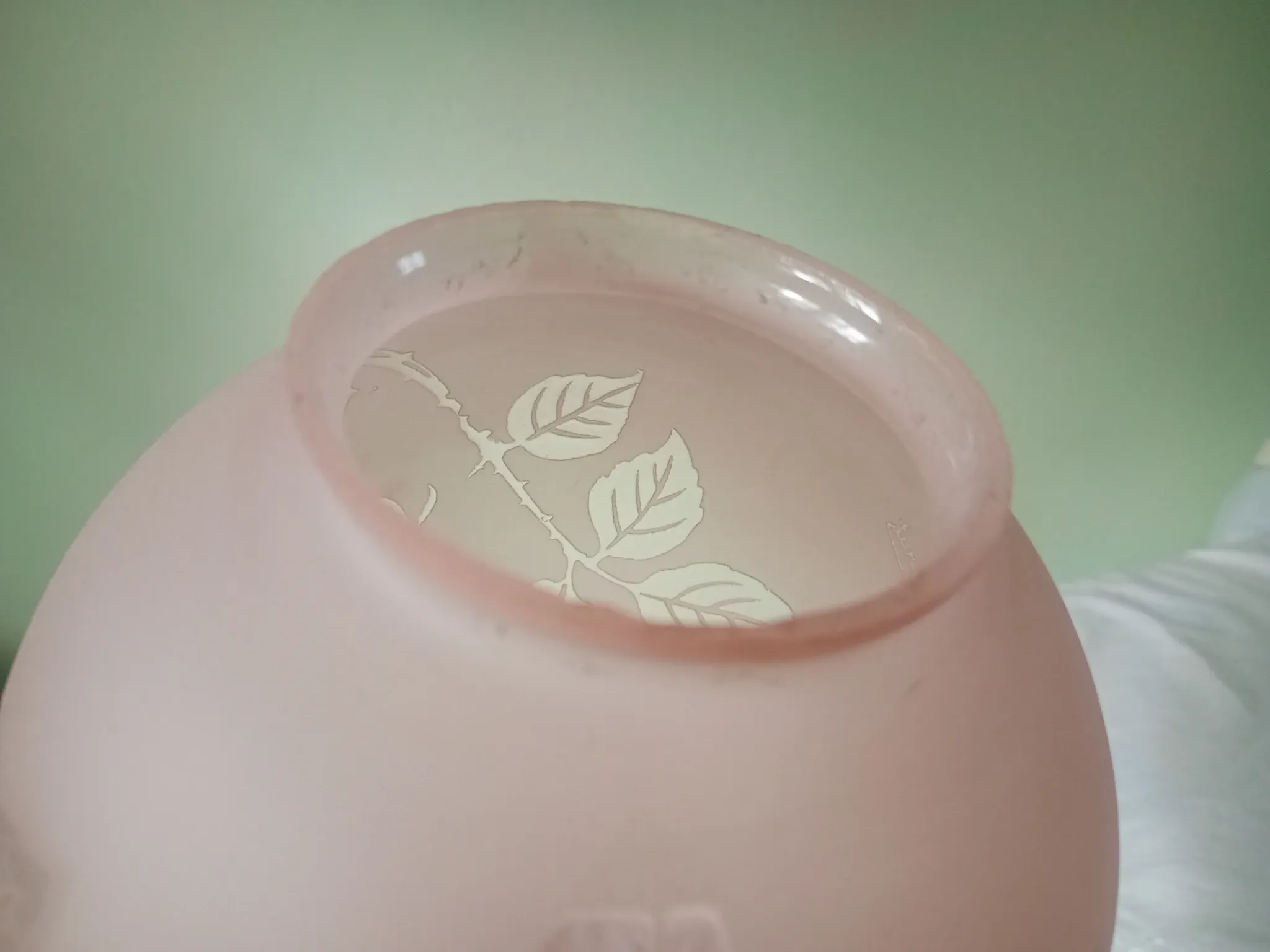 Sprat - frosted pink glass globe with pink flowers for chandelier lamp circa 1920