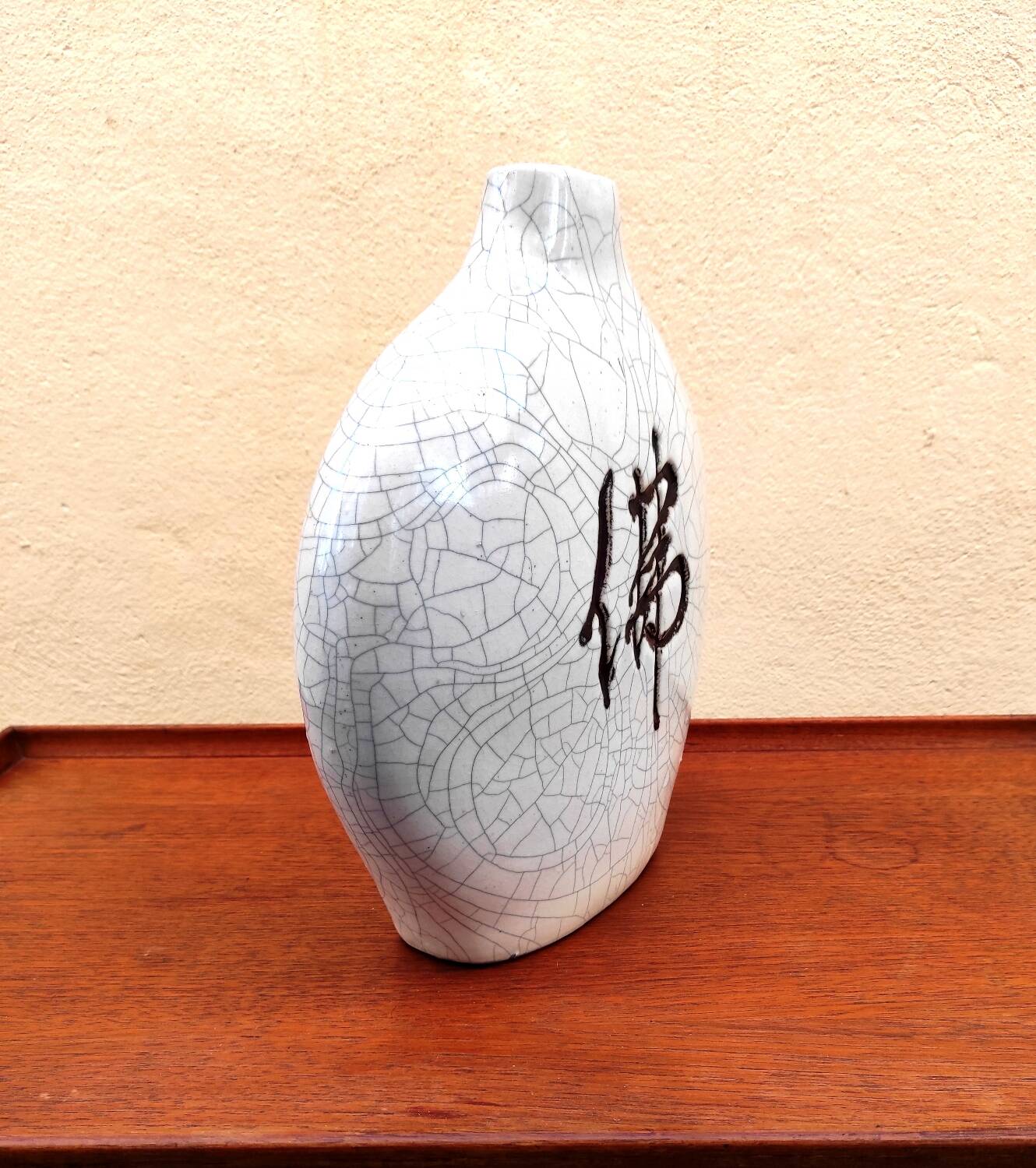Large Japanese vase