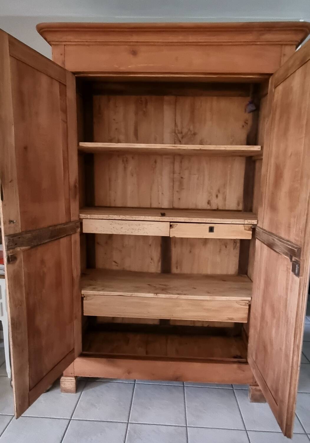 Armoire de ferme