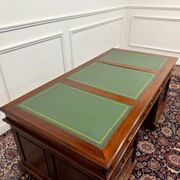 Grand bureau anglais classique