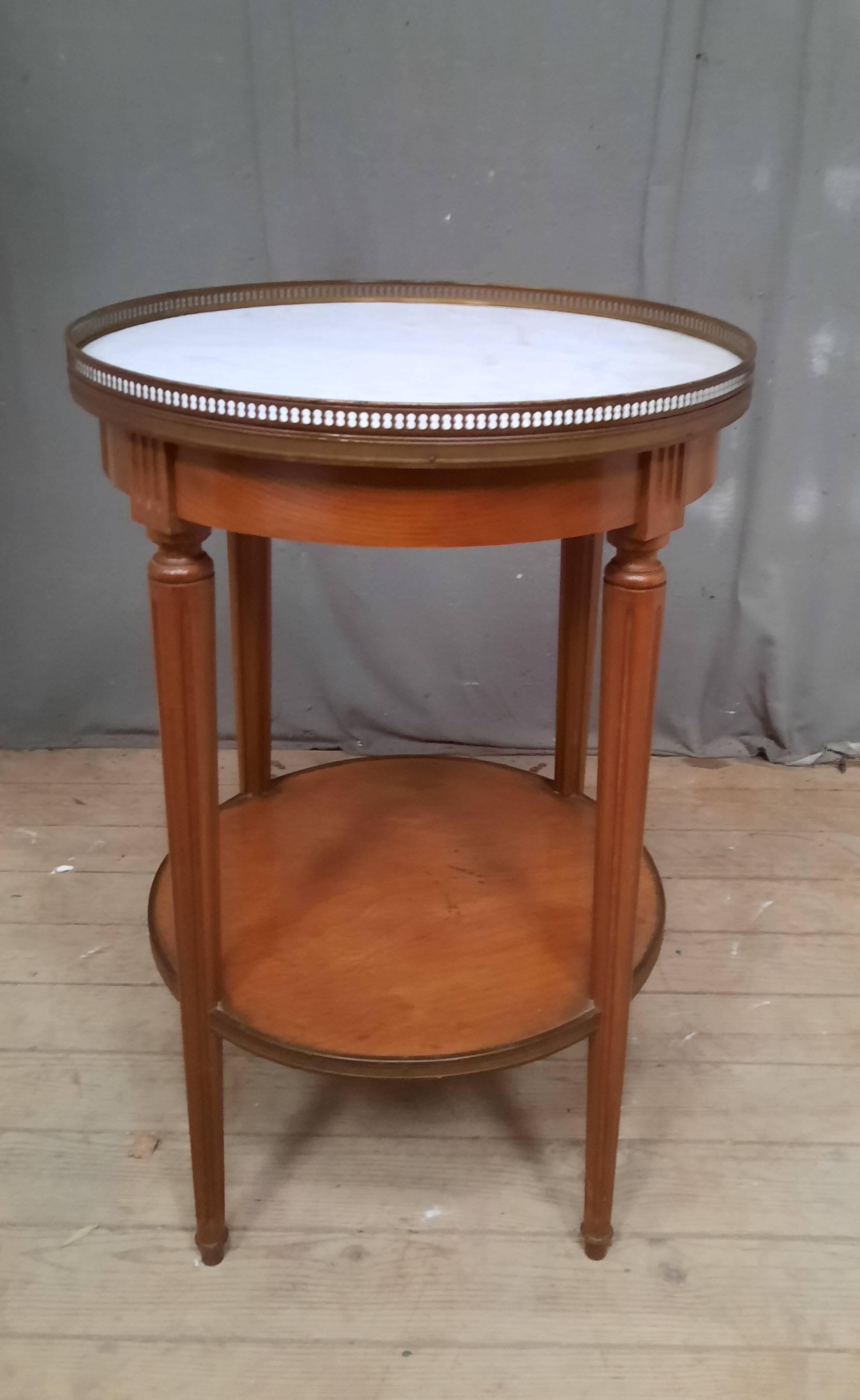 Louis XVI style living room pedestal table