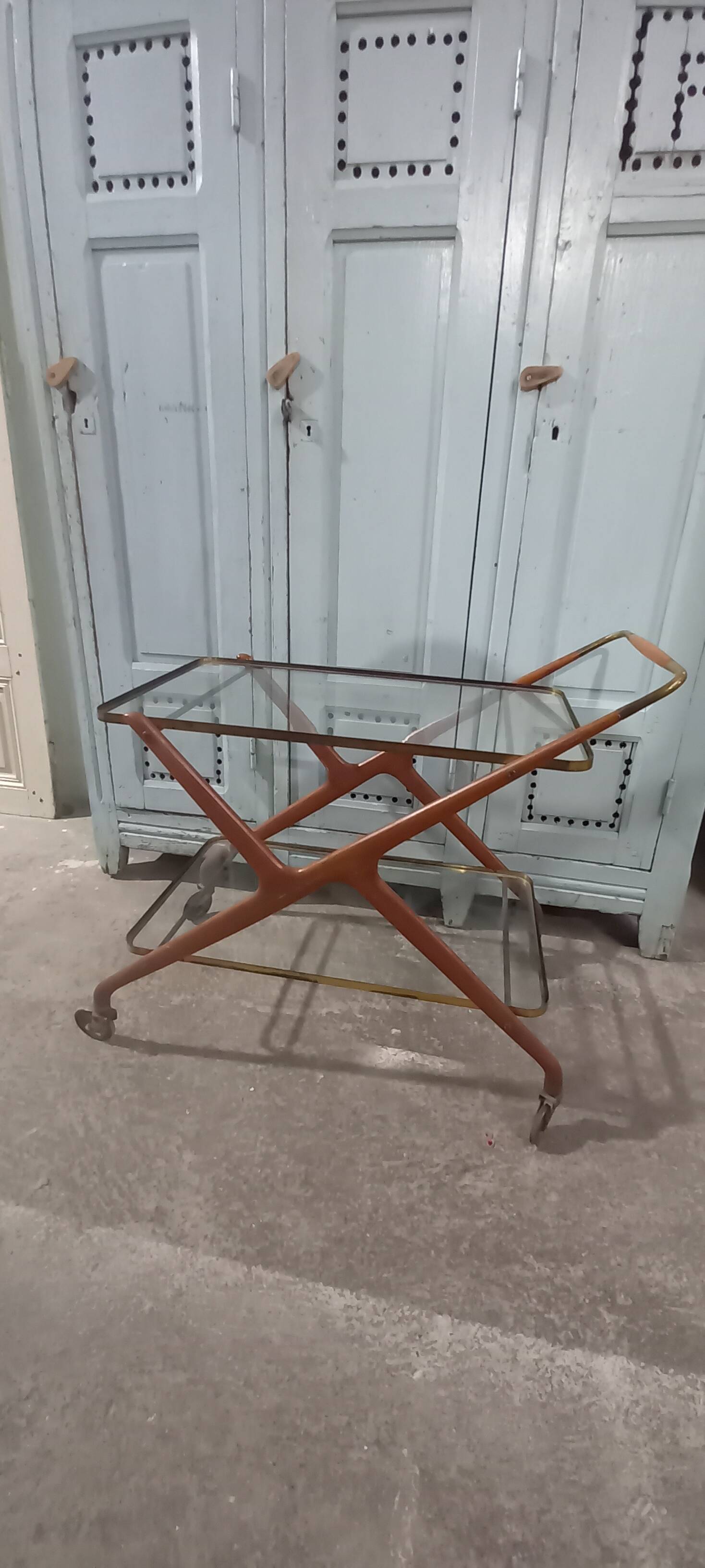 Wooden and metal cart from the 1950s