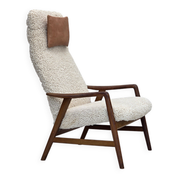 Fauteuil danois par Alf Svensson en peau de mouton, années 1960