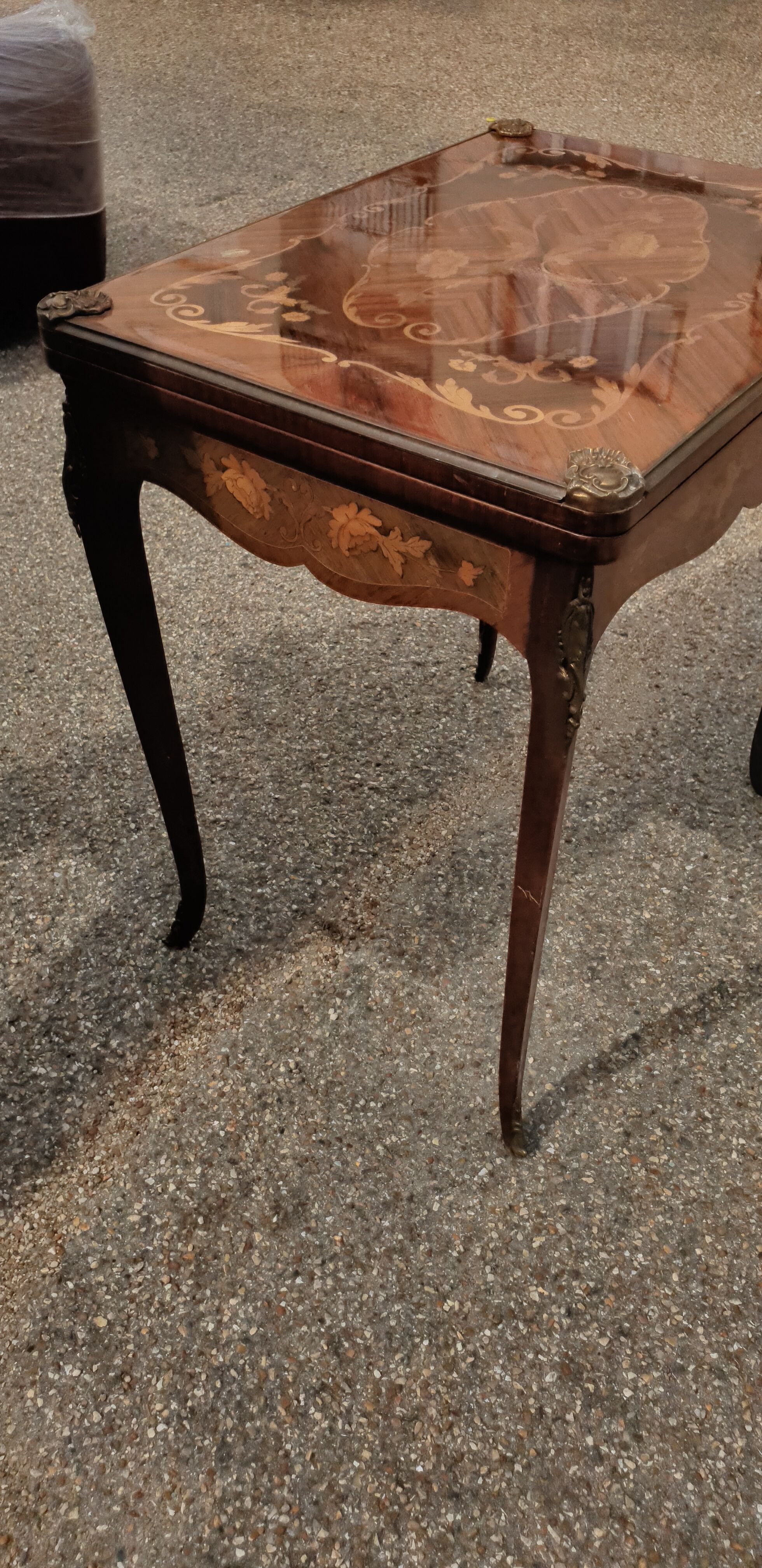 Games table Louis XV