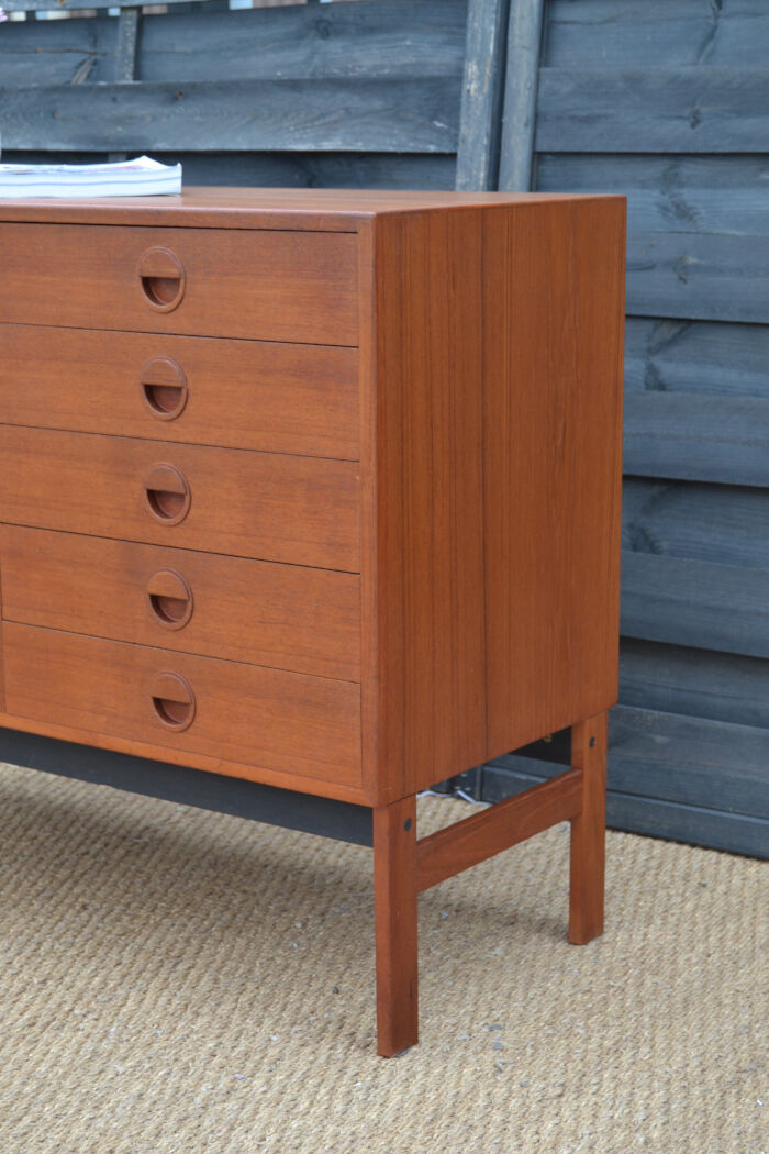 Commode à 8 tiroirs 89.5 cm