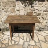 Farm table