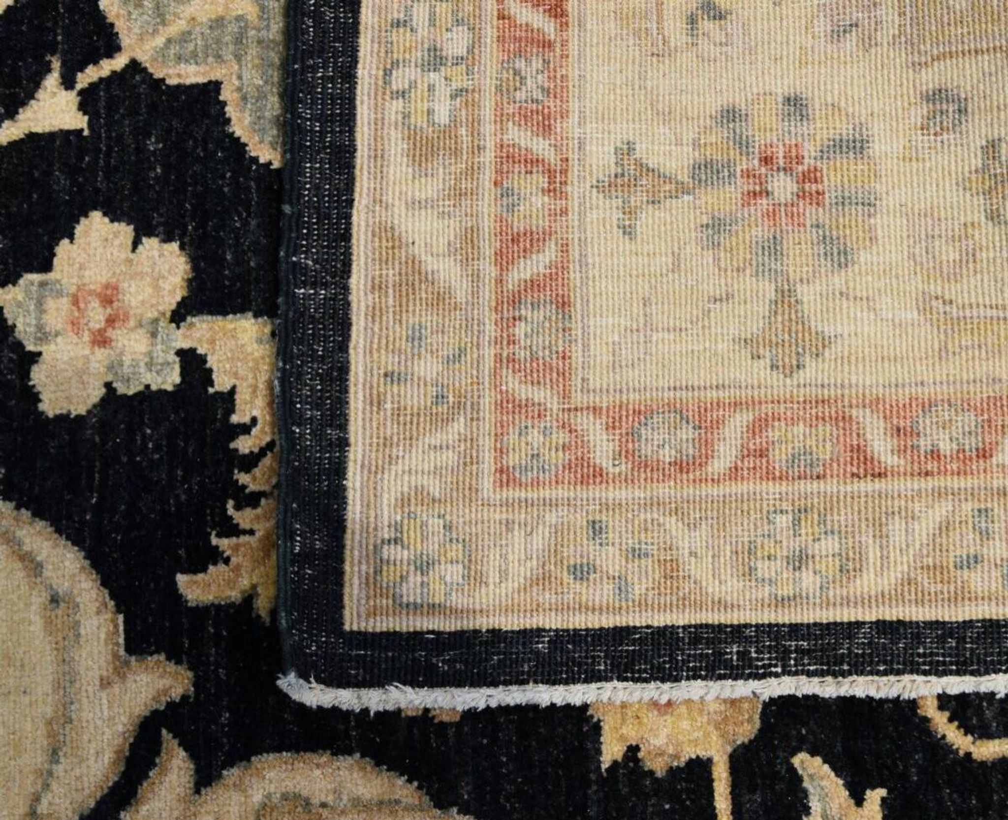 Oriental Ziegler rug: 1.96 x 2.10 Metres - Handmade Wool "Galerie Sardje"
