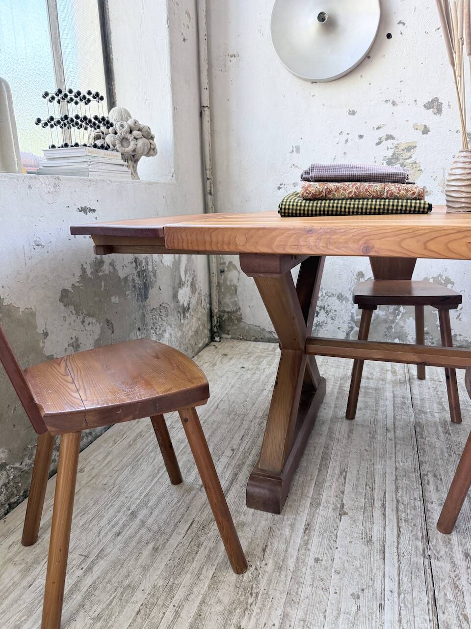 Mountain furniture set with table and 8 chairs Malmvall.