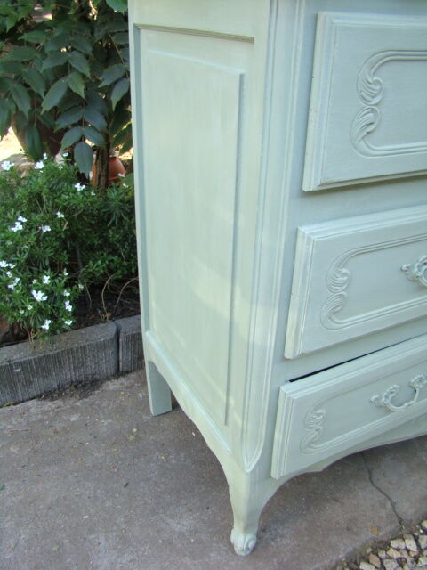 Old louis xv style painted chest of drawers