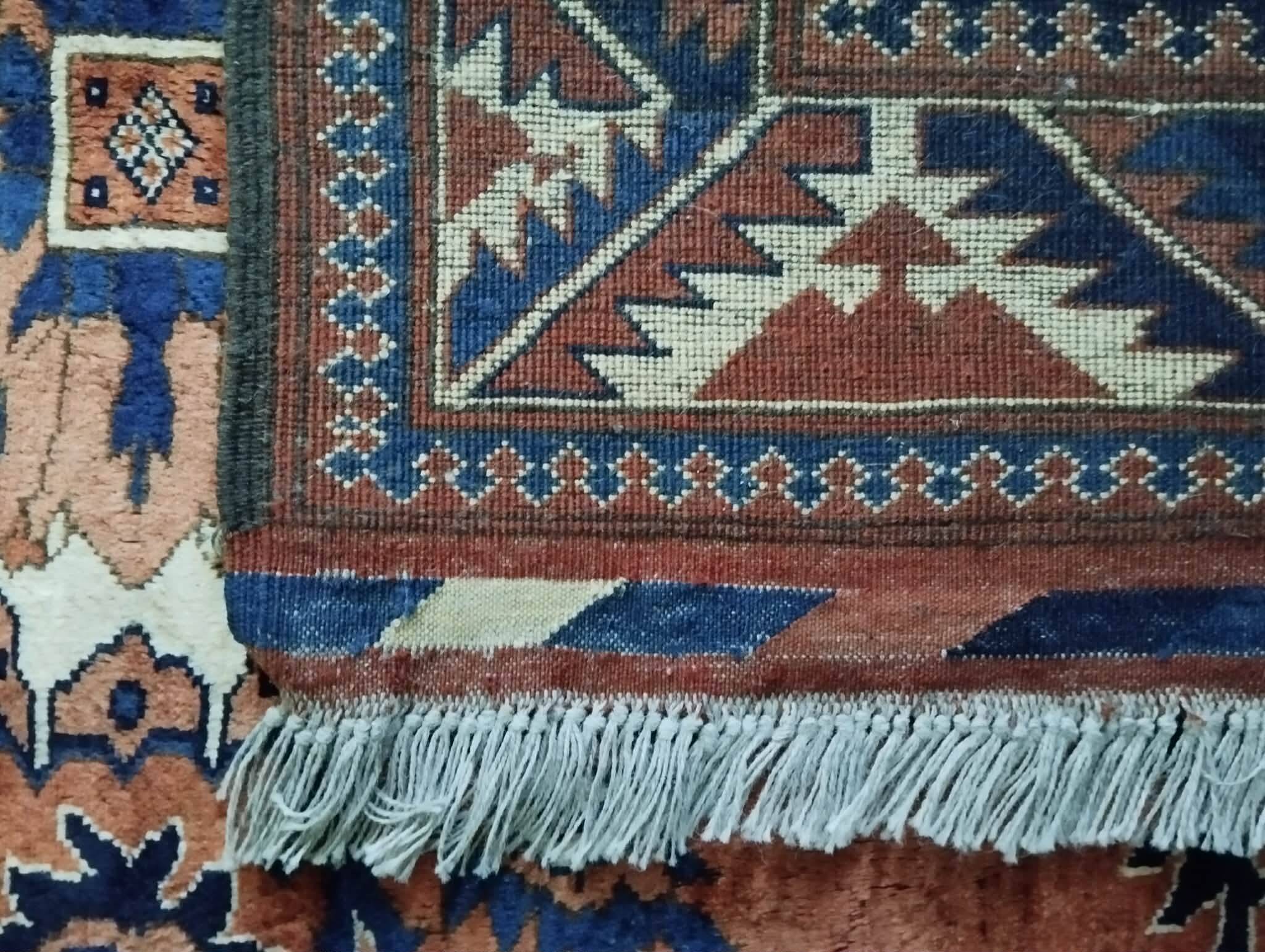 Handmade Pakistani Gazni rug 194x168cm