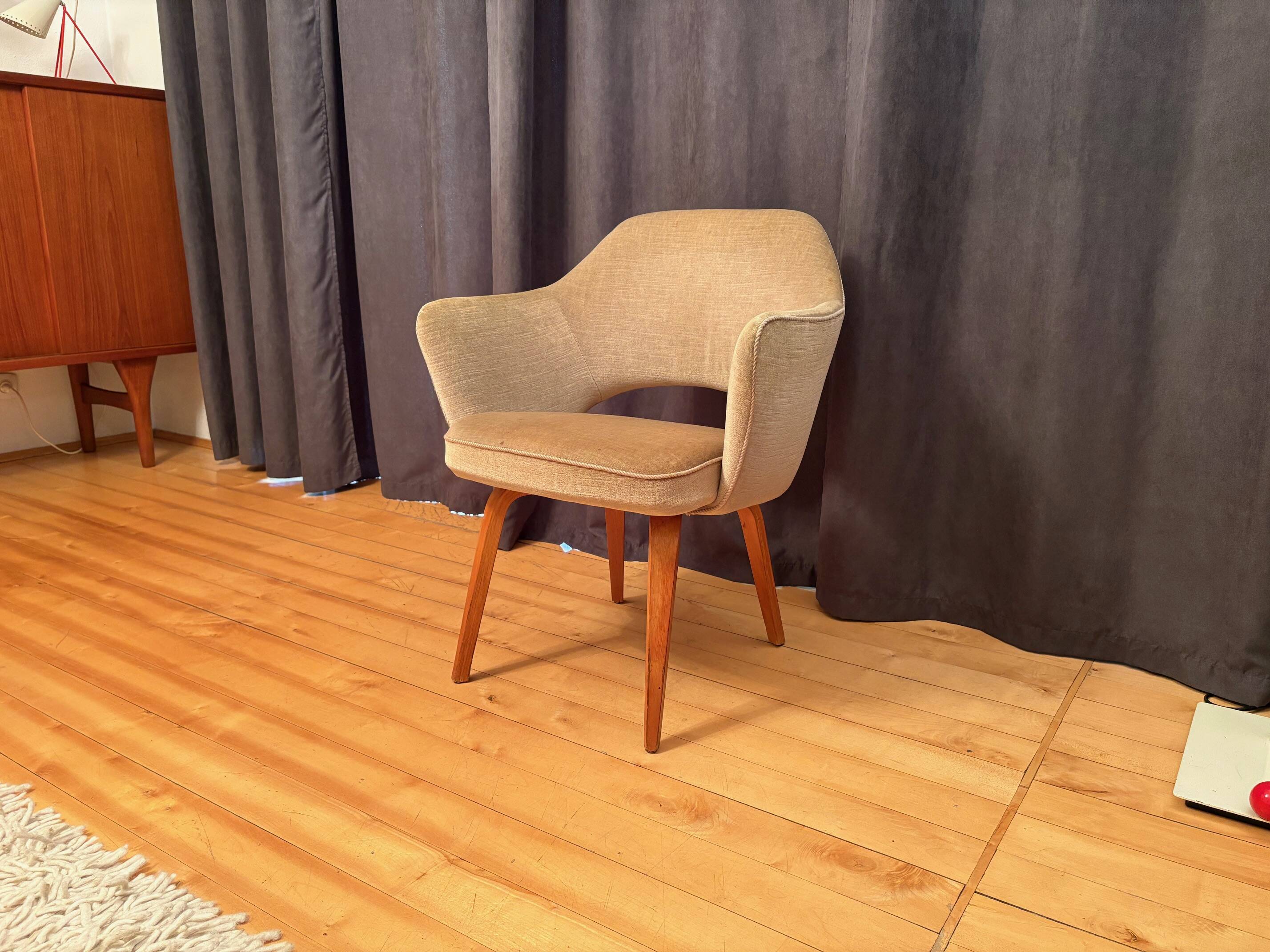Executive Chair designed by Eero Saarinen, Knoll International, United Stat