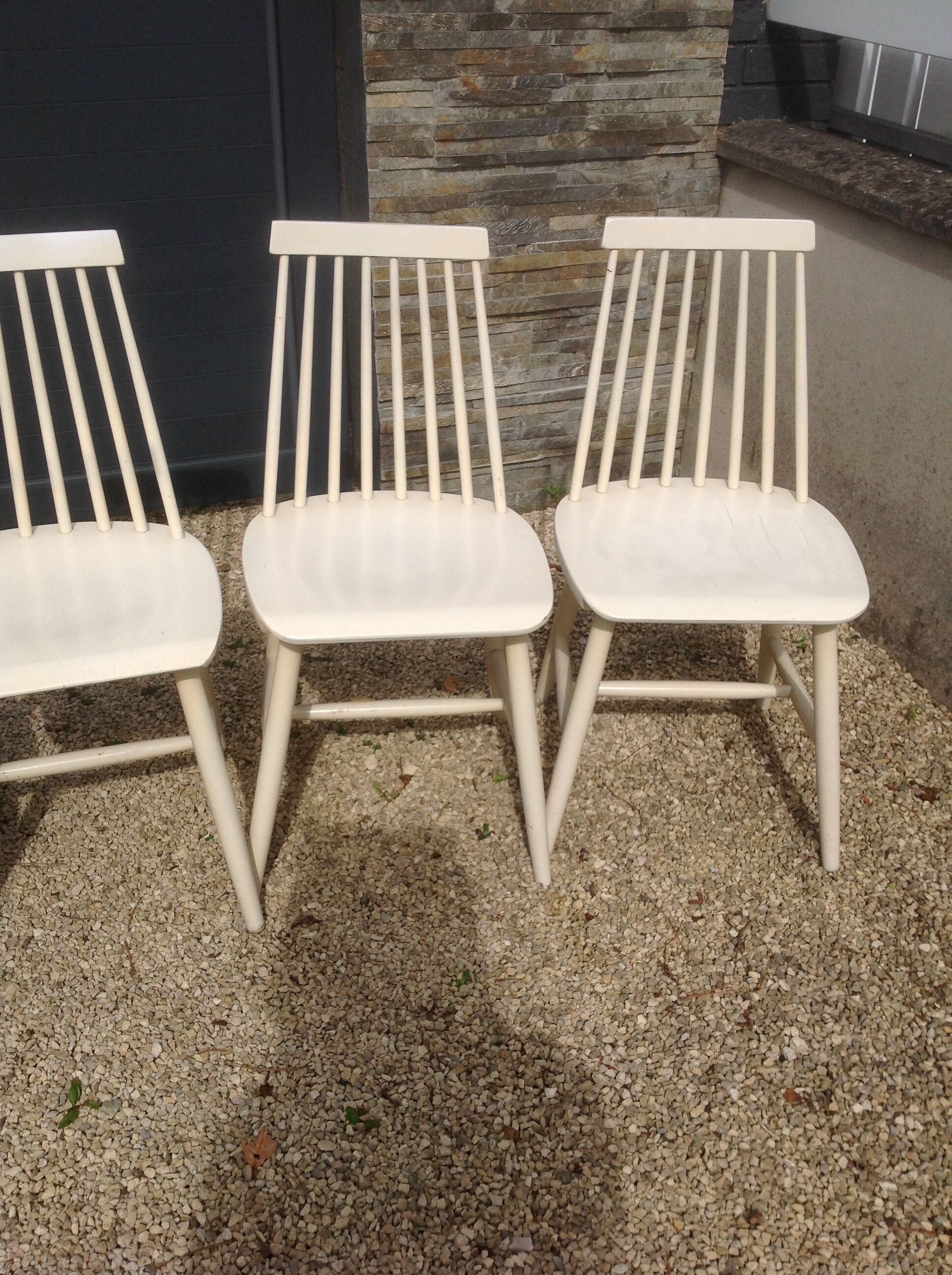 Set of 4 scandinavian style chairs