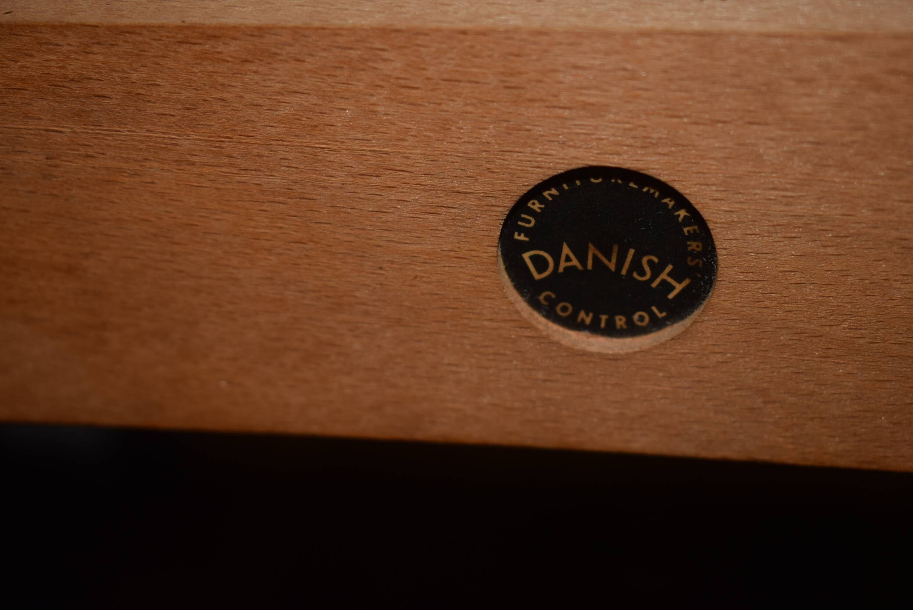 Hundevad chicken table