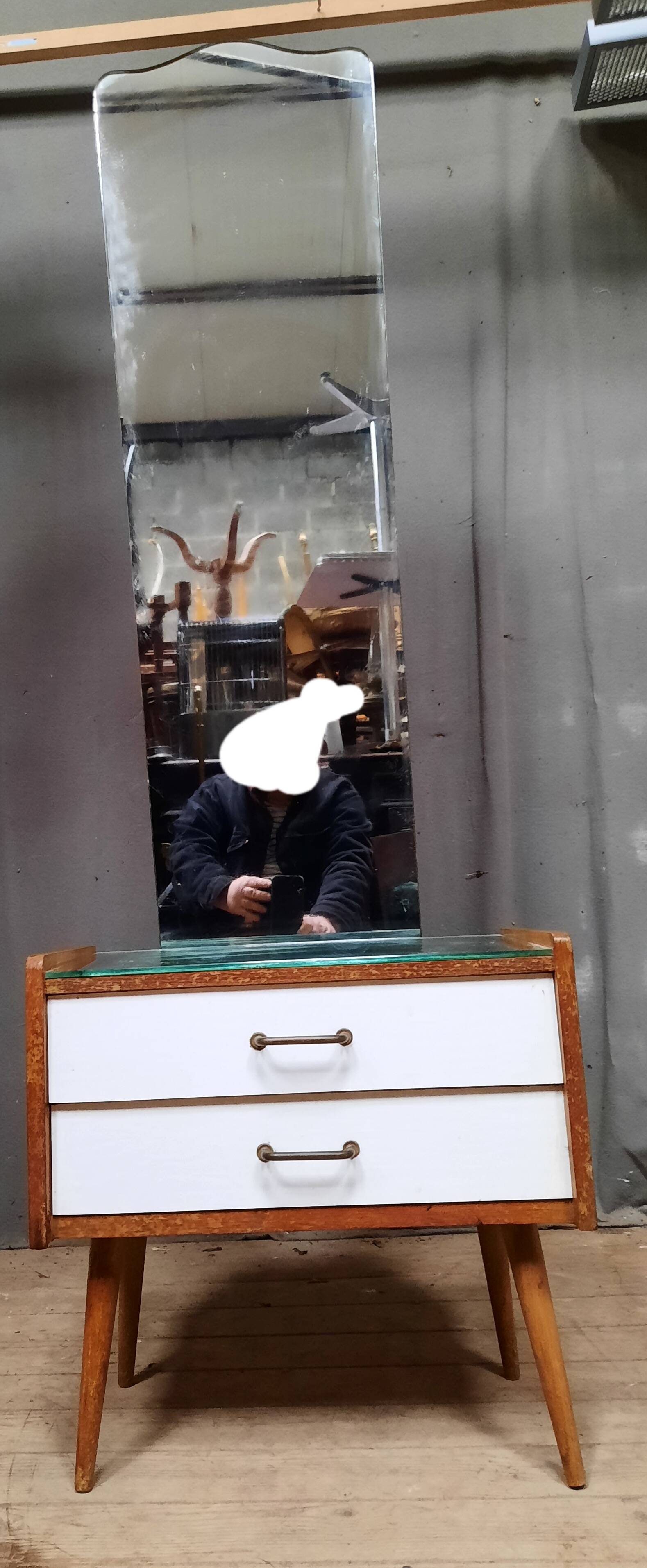 Vintage dressing table