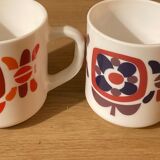 Set of two mugs