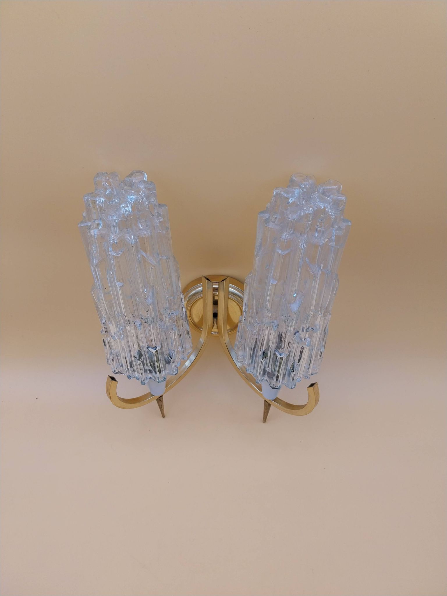 Double tulip wall light in Hoffmeister Iceberg Glass