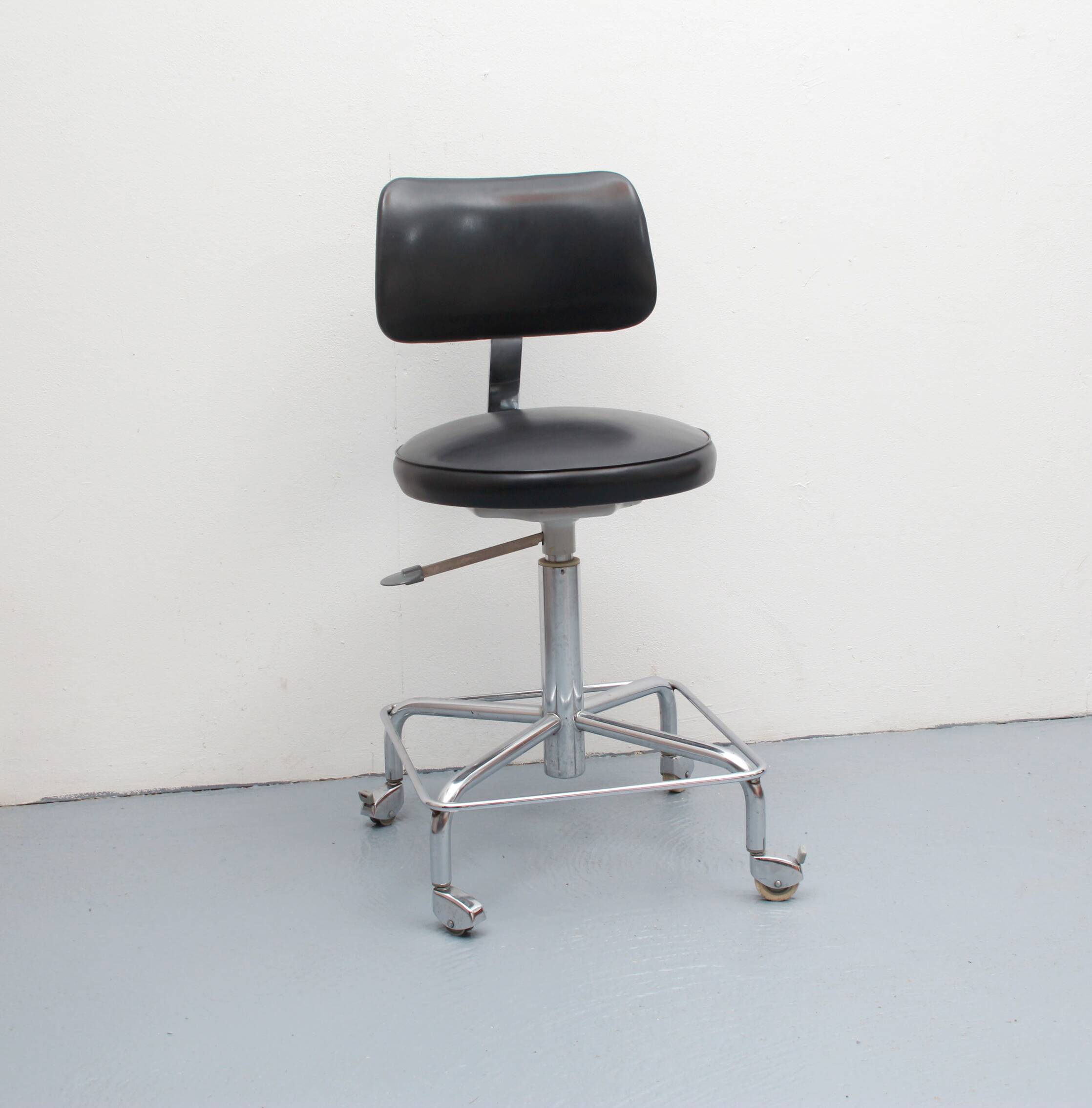 1960s office swivel chair in black