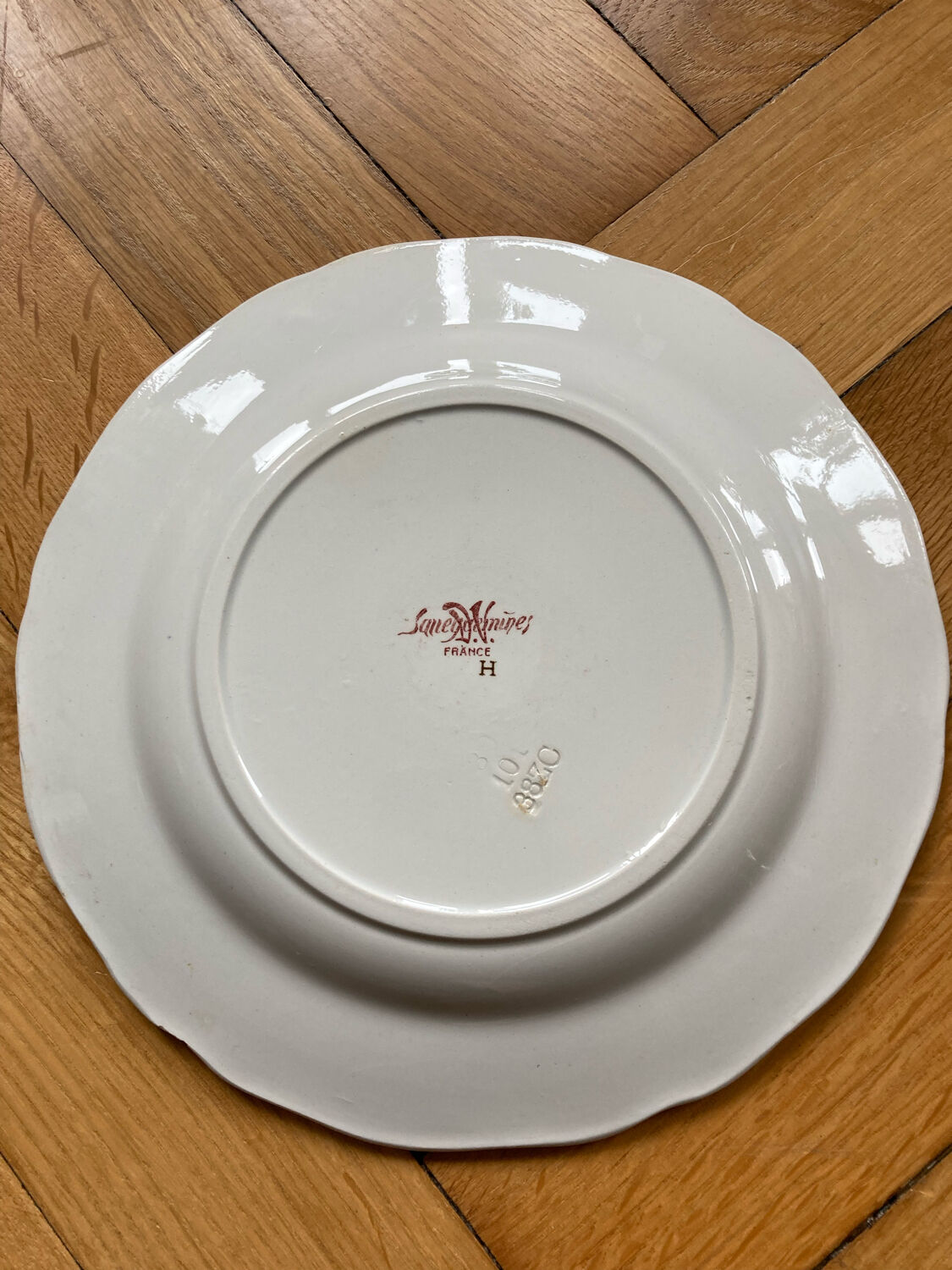 Sarreguemines plate with Montmorency decor