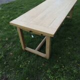 Farm table