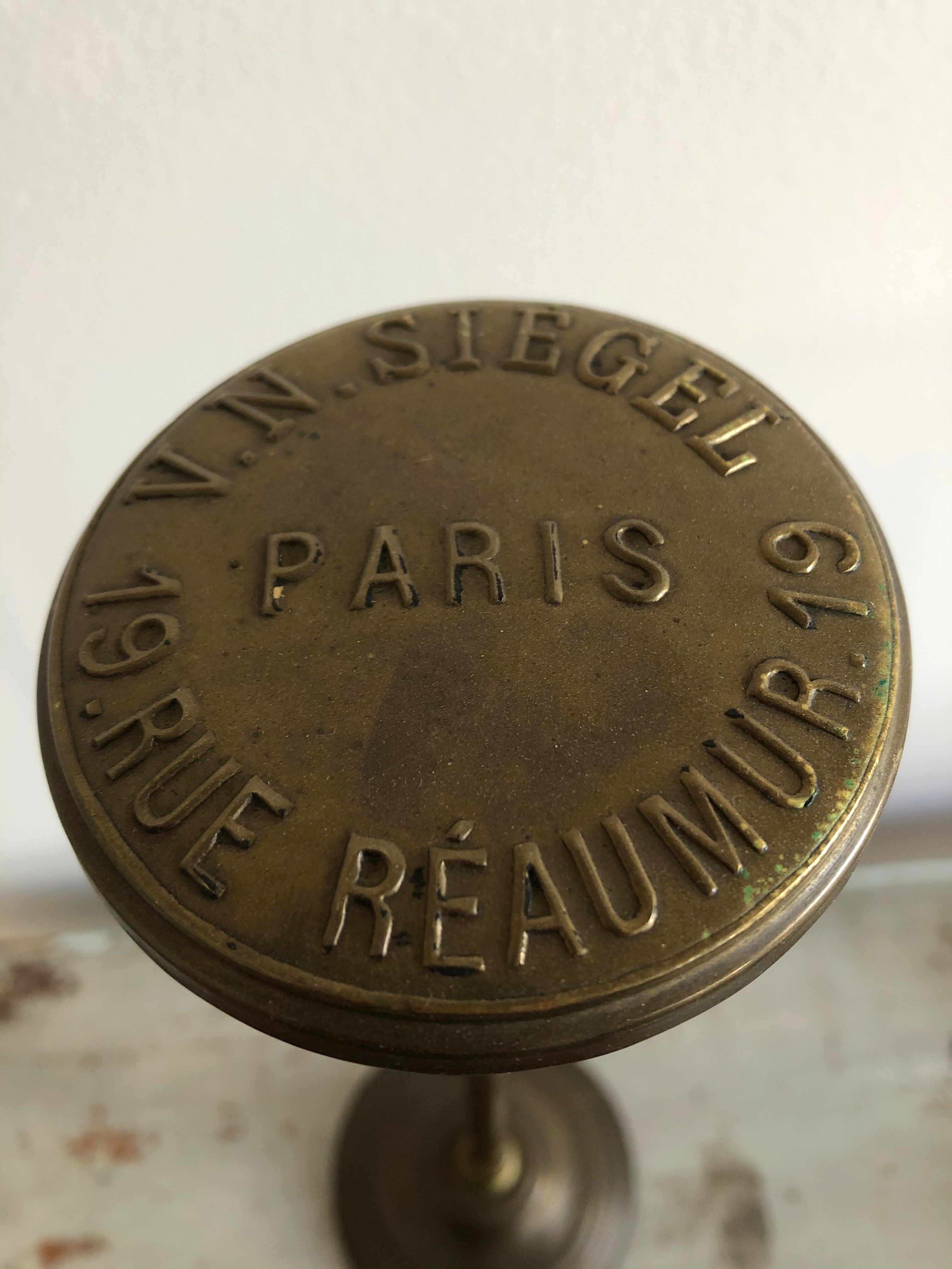 Présentoir porte chapeau ancien signé siegel & hommey paris