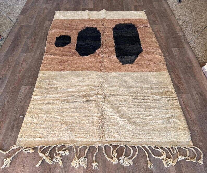 Handmade wool rug, size 100 x 200 cm