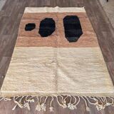 Handmade wool rug, size 100 x 200 cm
