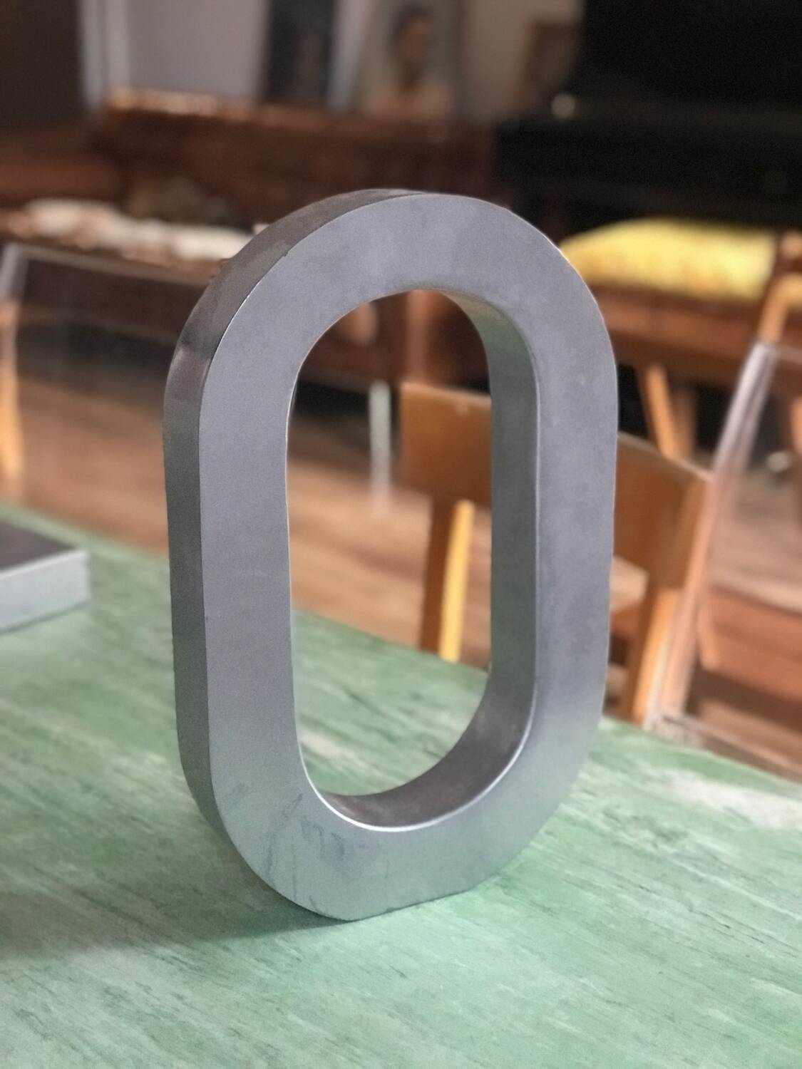 Hotel sign letter O