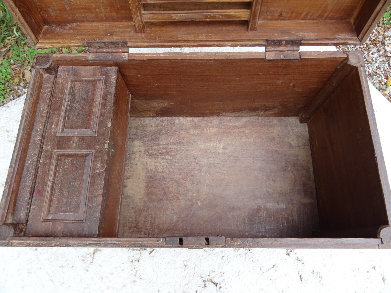 Naval officer chest in camphor