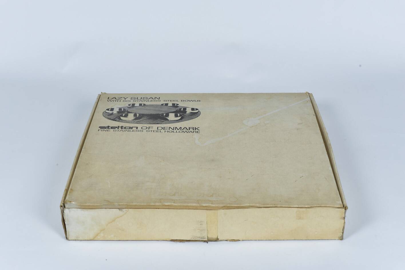 Turntable for fondue with its bowls. Lazy Susan Stelton