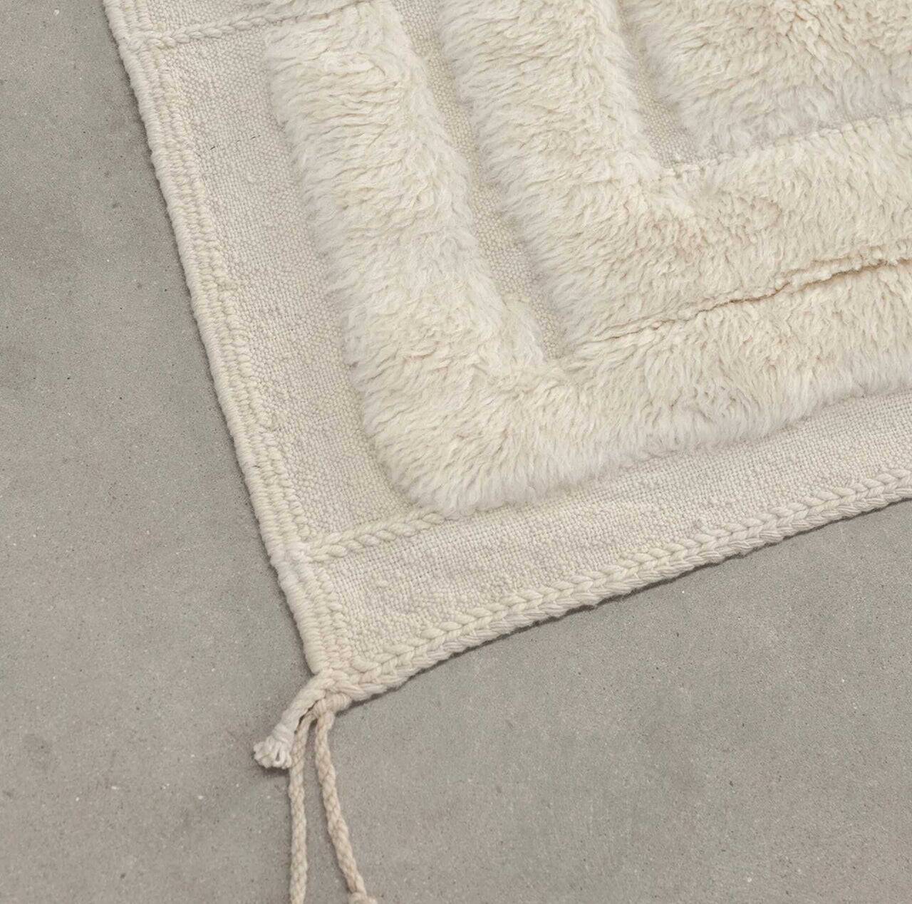 Handmade wool Berber rug 300X200 cm