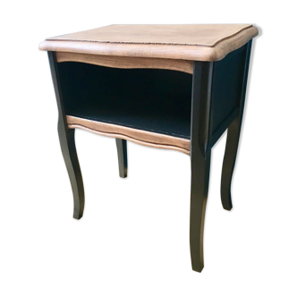 Bedside table