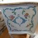 Commode italienne deux tiroirs décor sur fond beige