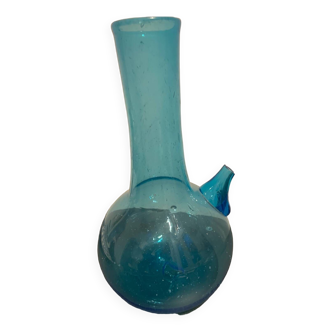 Carafe bleue en verre soufflé recyclé - origine Liban