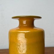 Minimalist vase from a German studio from the mid-century, pottery by BKW Böttger Keramik Wandsbek, Hamburg, 1960s.