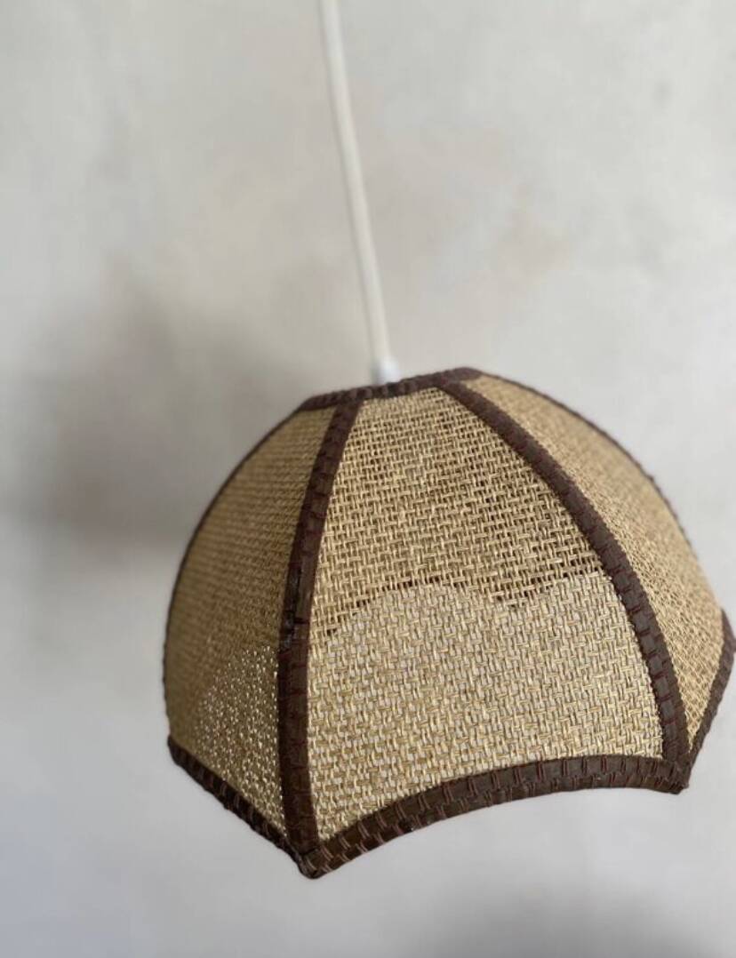 Lot 2 vintage pendant lights