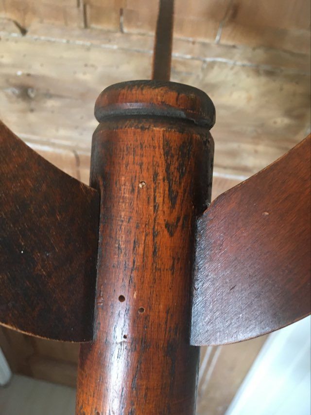 Sellette, English-style pedestal