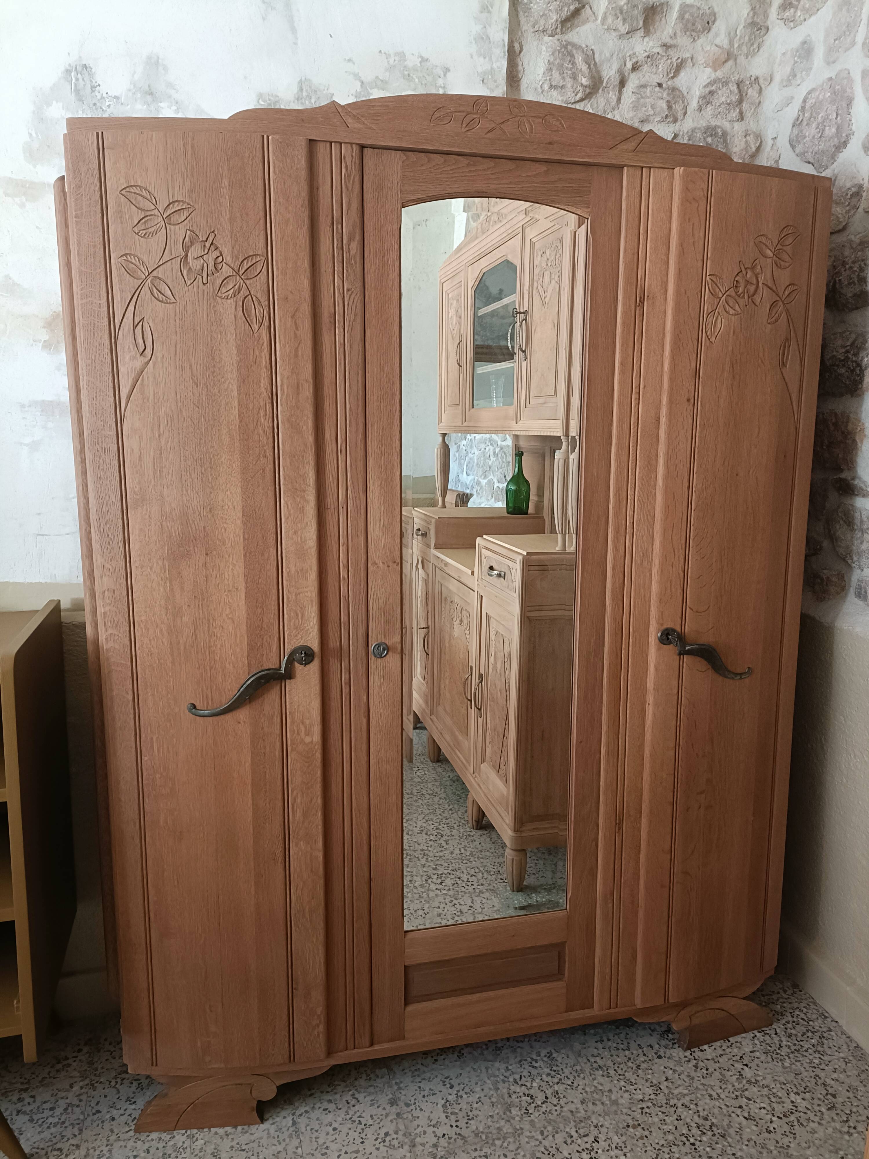 Armoire Art Déco rénovée