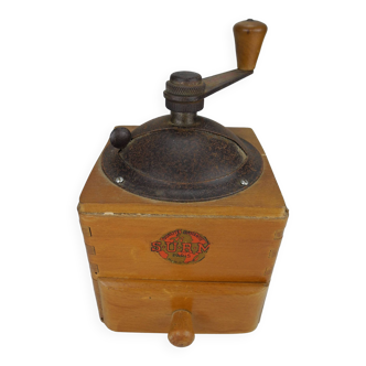 Old coffee grinder Surm Paris old French coffee grinder