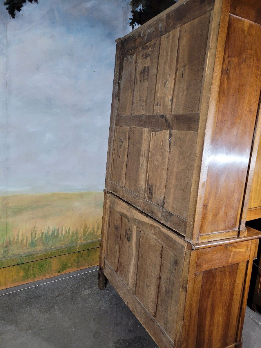 Buffet deux corps Empire en noyer