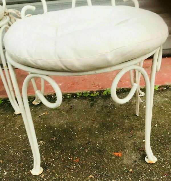 Paire de chaises de jardin en fer forgé patiné XX siècle Fauteuils