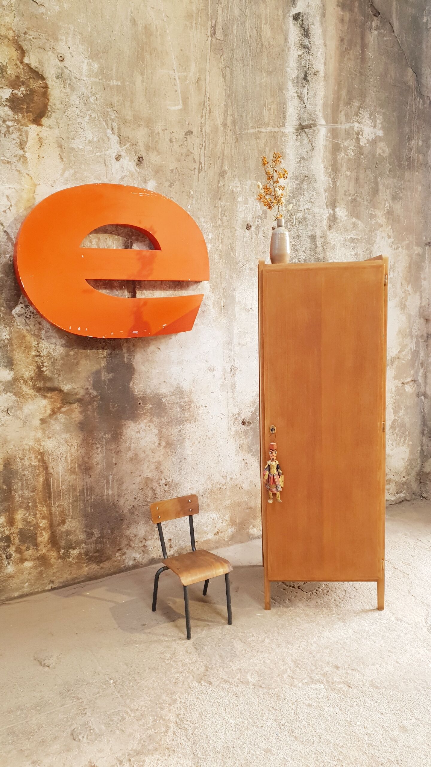 Vintage boarding cabinet